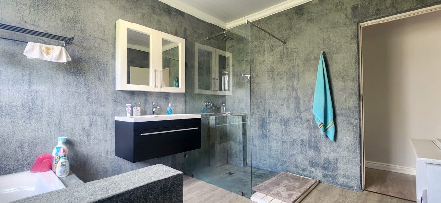 4 Bedroom Property for Sale in Bredasdorp Western Cape